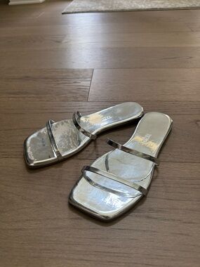TKEES Gemma Mirror Metallic Silver Square Toe Sandals Size 9 Minimal Strappy